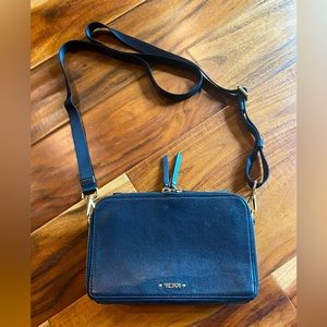 Authentic Tumi Pebbled Black Leather Wallet Bag with Removable Strap